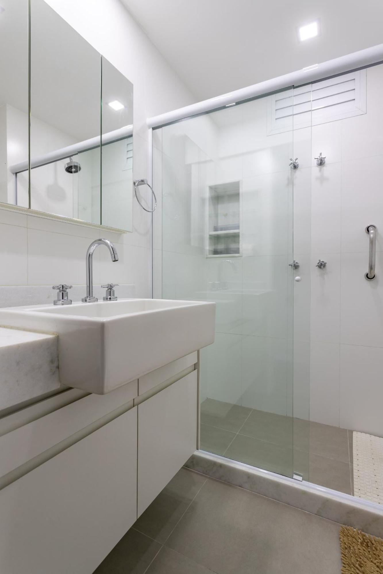 A 9 Minutos Da De Botafogo, Com Varanda - Mrf1307 Apartamento