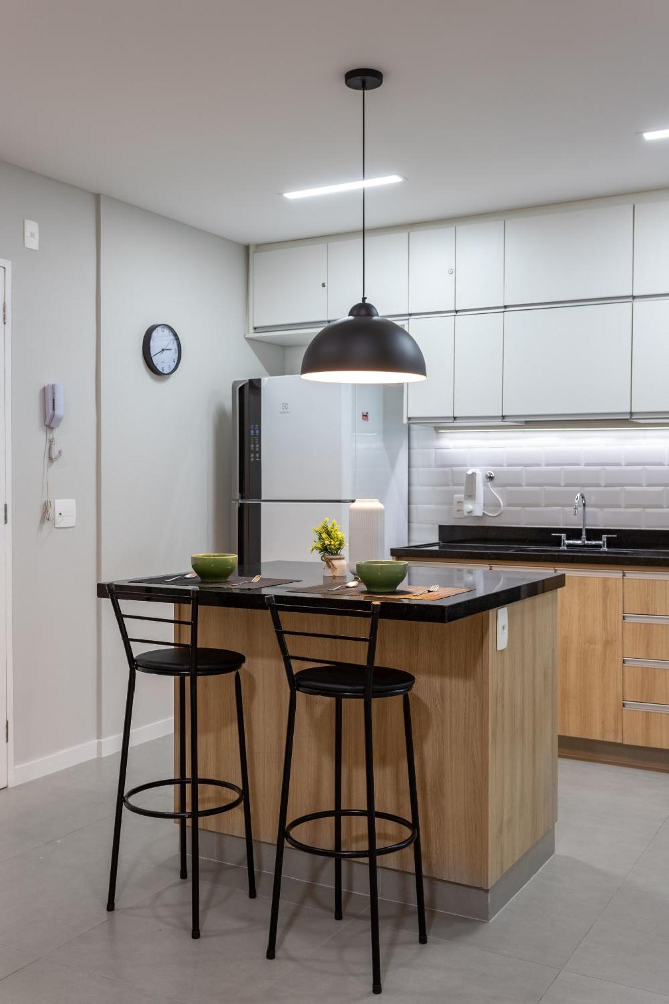 Apartamento A 9 Minutos Da De Botafogo, Com Varanda - Mrf1307 Rio de Janeiro