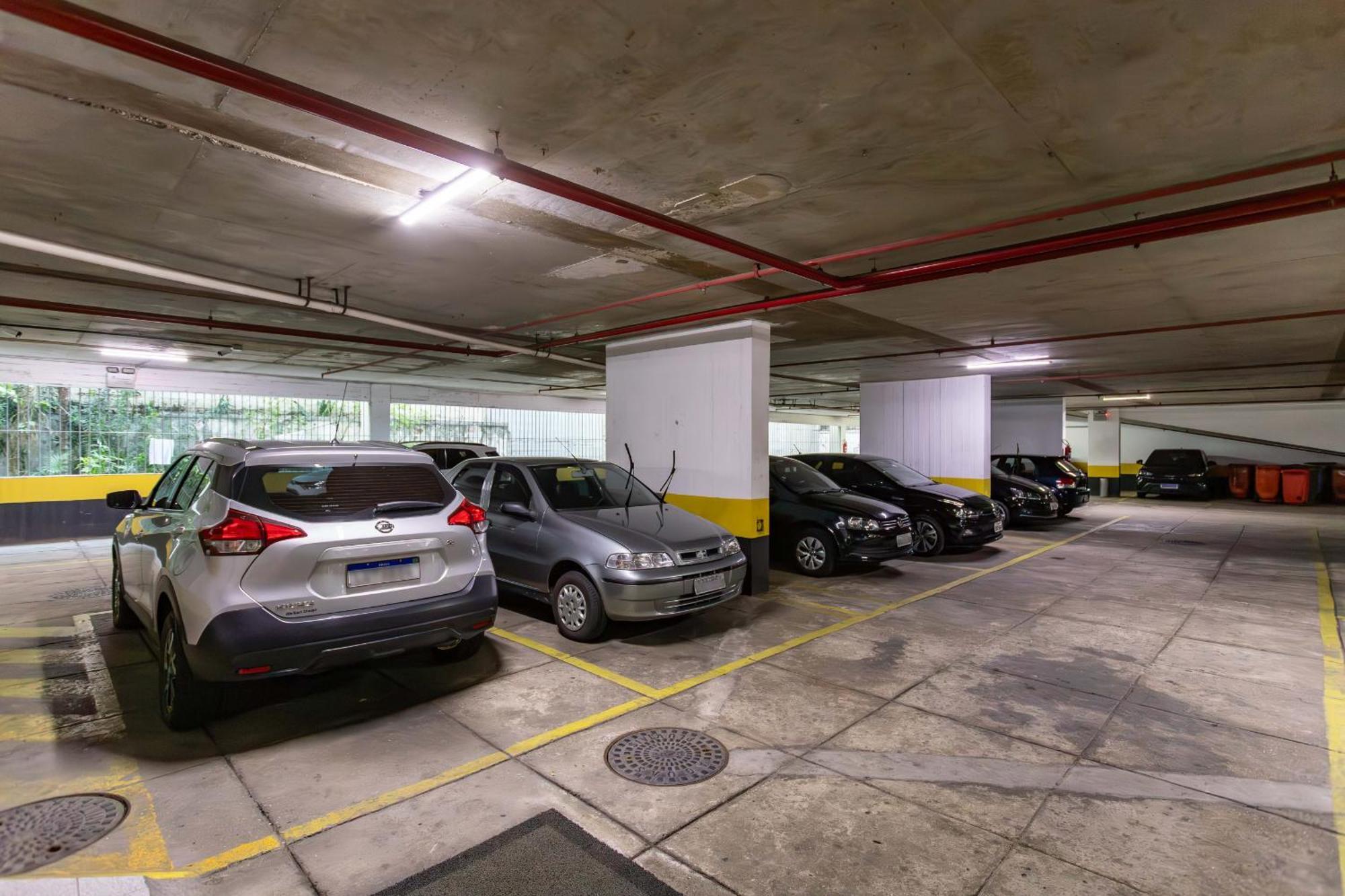 Apartamento A 9 Minutos Da De Botafogo, Com Varanda - Mrf1307